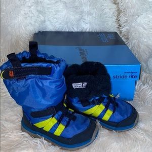 Like New Stride Rite Blue sneaker boot (Kids)